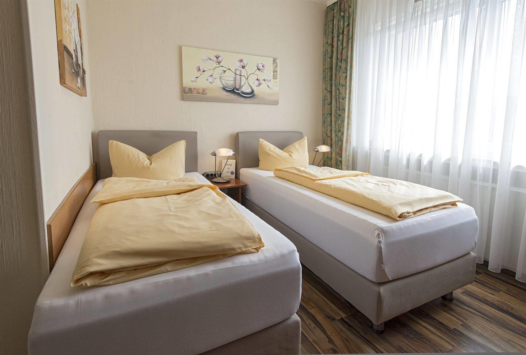 Hotel Monopol Gelsenkirchen Extérieur photo